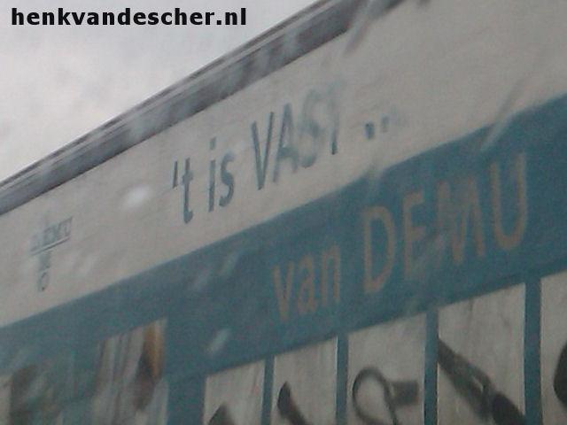 DEMU :: Het is vast.... van DEMU