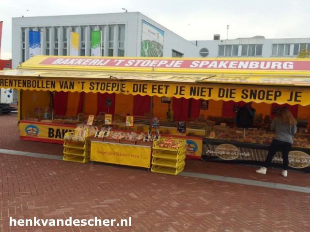 Het Stoepje :: Krentenbollen van het stoepje die eet je niet die snoep je