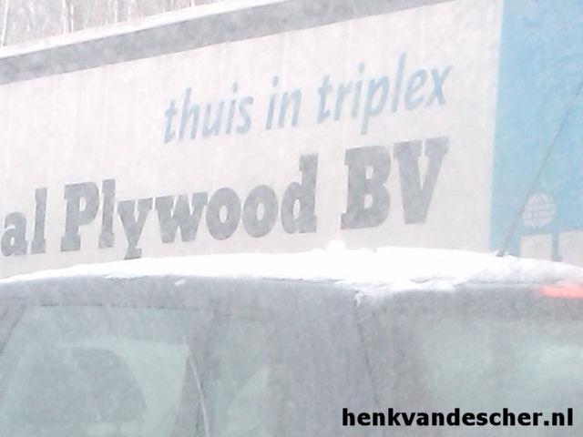 Plywood BV :: Thuis in Triplex